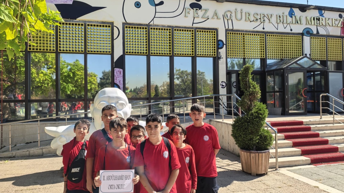 OKULUMUZ 7/D VE 7/İ ÖĞRENCİLERİ İLE BİRLİKTE FEN BİLİMLERİ  DERSİ KAPSAMINDA FEZA GÜRSEY BİLİM MERKEZİNE GEZİ DÜZENLENDİ